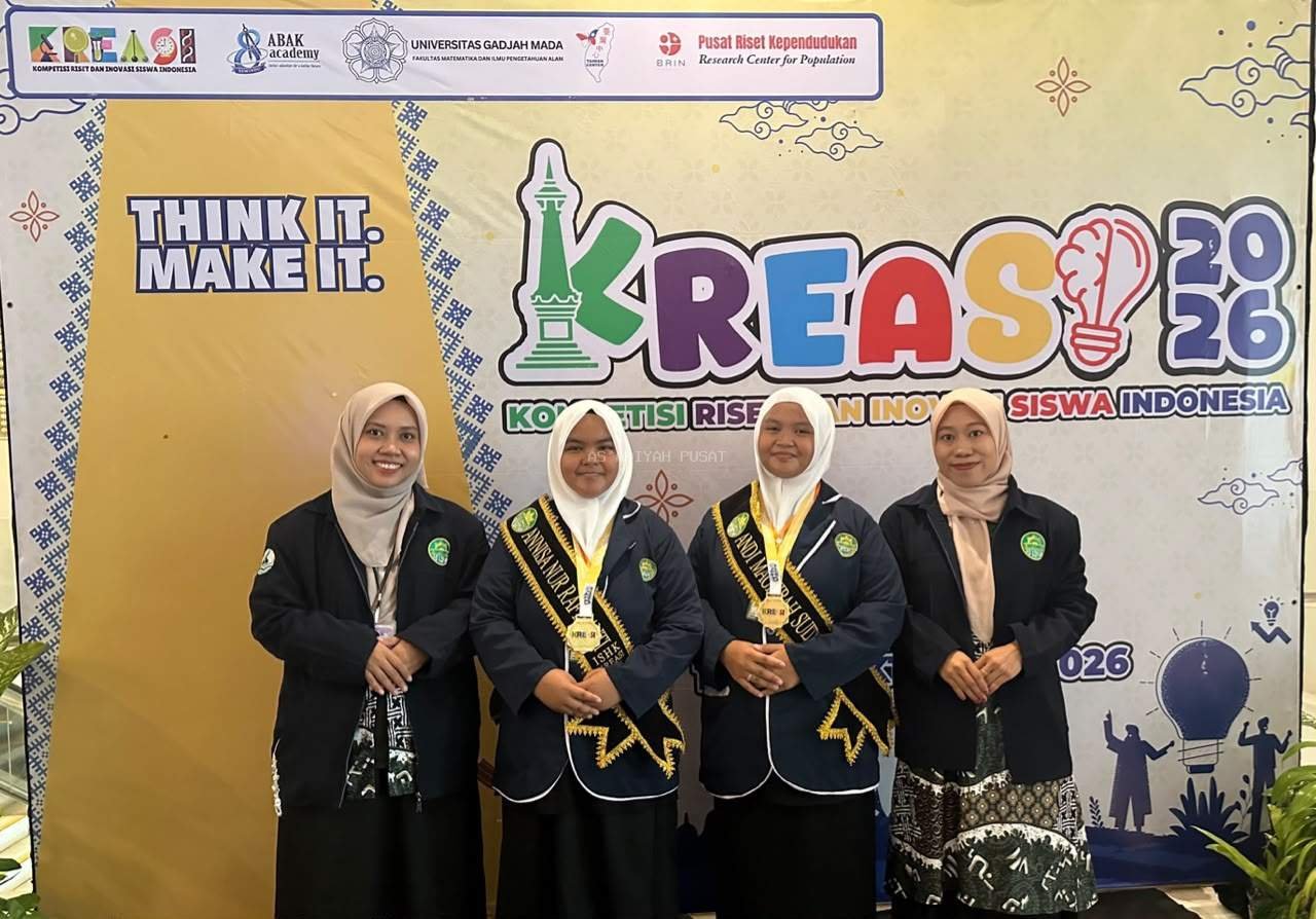 Santri MTs As'adiyah Putri Pusat Sengkang Raih Juara I Nasional KREASI 2026