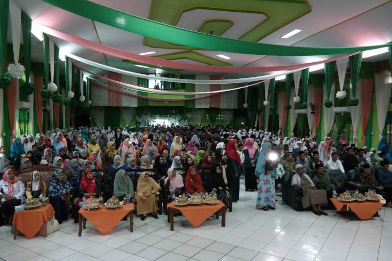 Pesantren As'adiyah Tamatkan Ratusan Santri