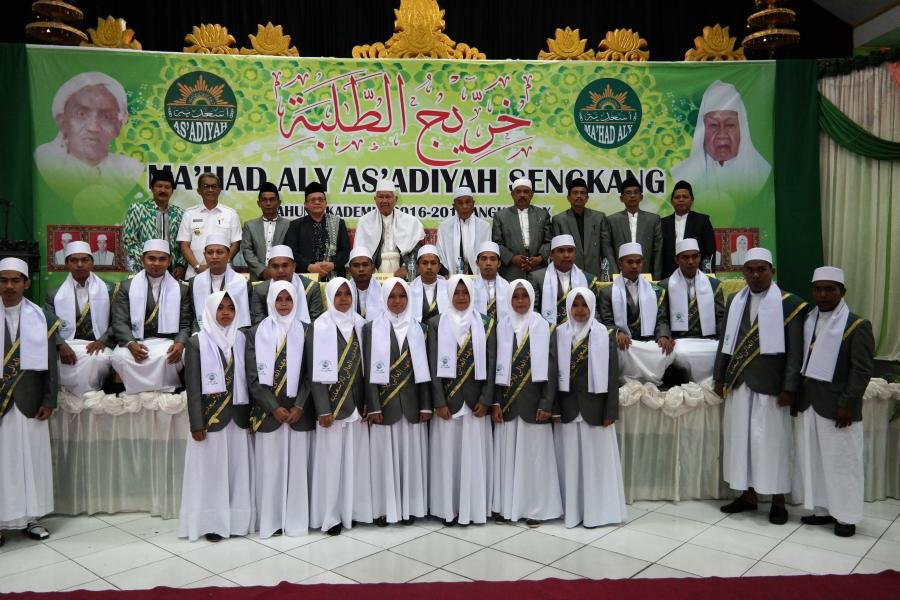 Ma'had Aly As'adiyah Angk. X Di Wisuda