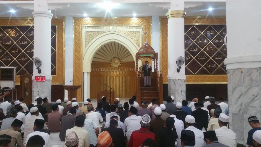 Ratusan Masyarakat Wajo Gelar Shalat Gerhana