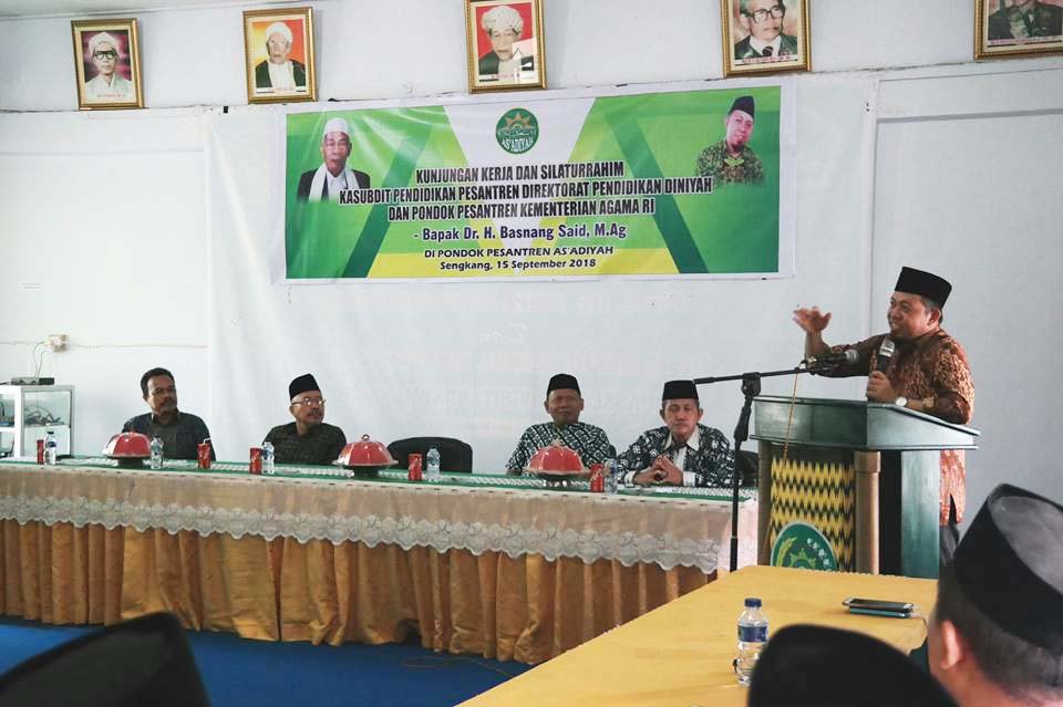 Dr. H. Basnang Said, S.Ag, M.Ag. Gelar kunjungan Ke Pontren As'adiyah