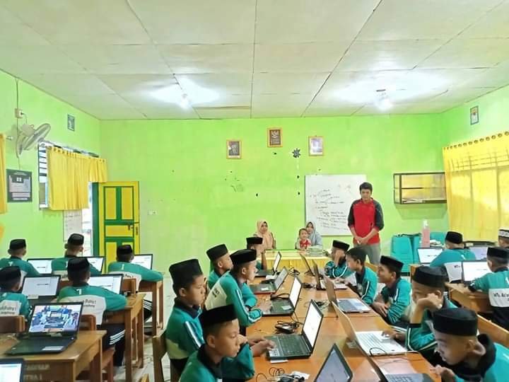 MTs Putra I menggelar Simulasi UAMBN-BK