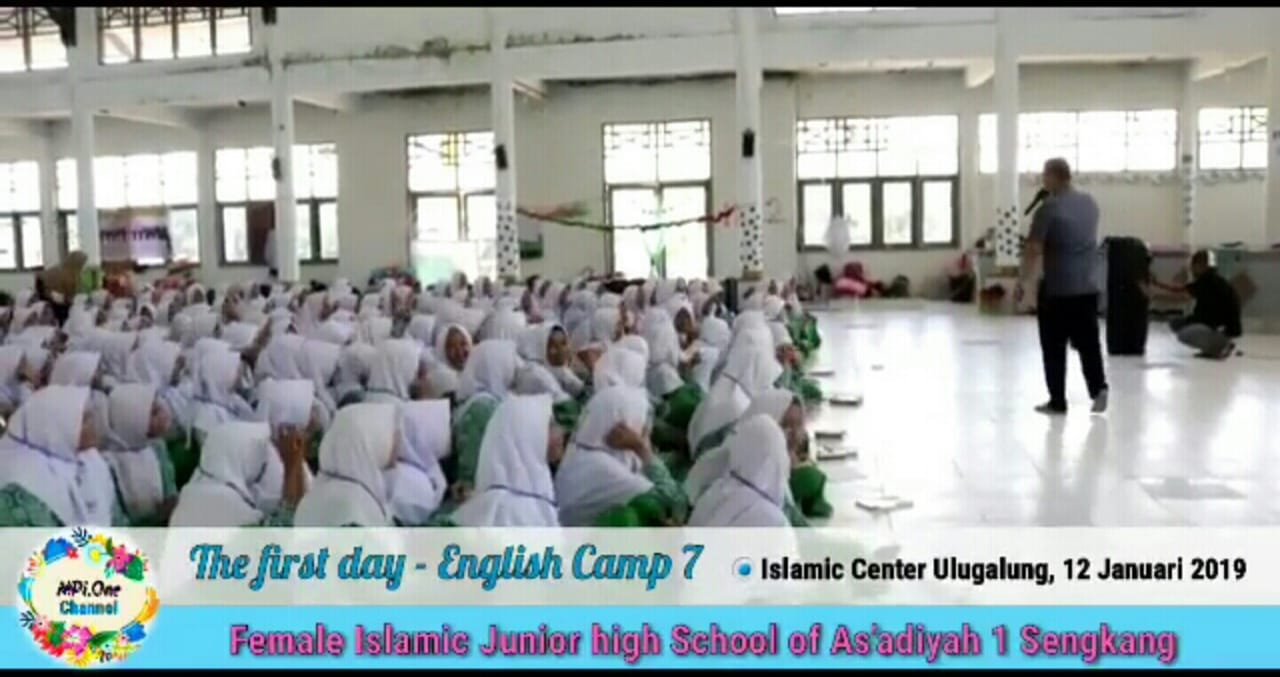 Jelang Ujian Nasional, MTs Putri Gelar English Camp