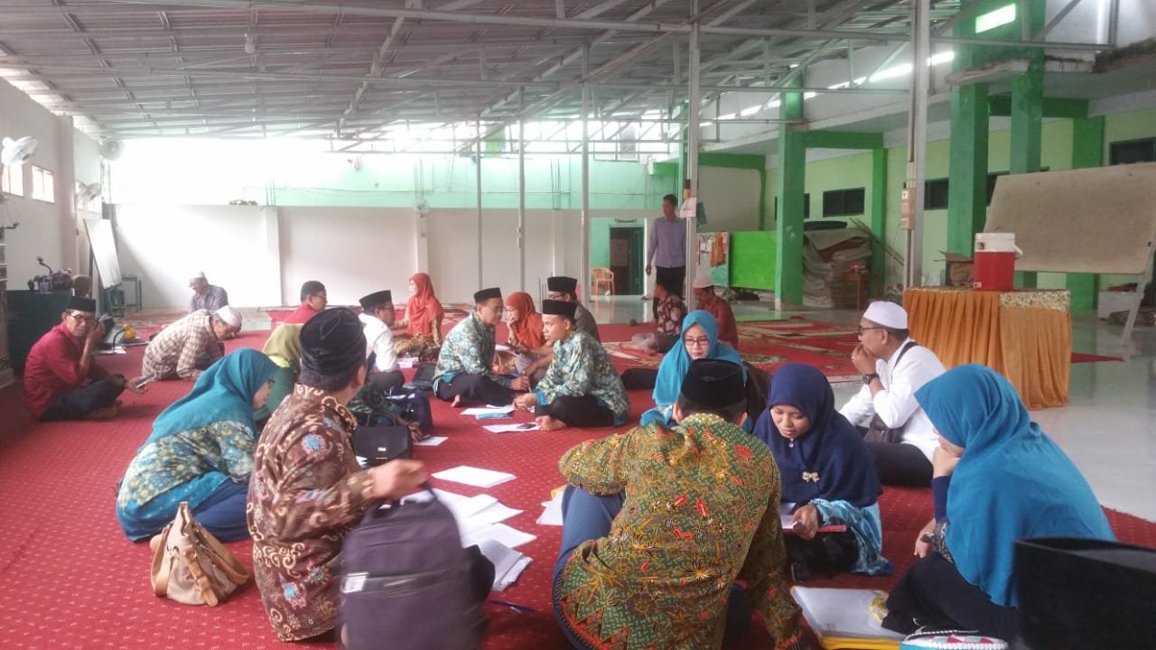 Pontren As'adiyah Gelar Perakitan Soal