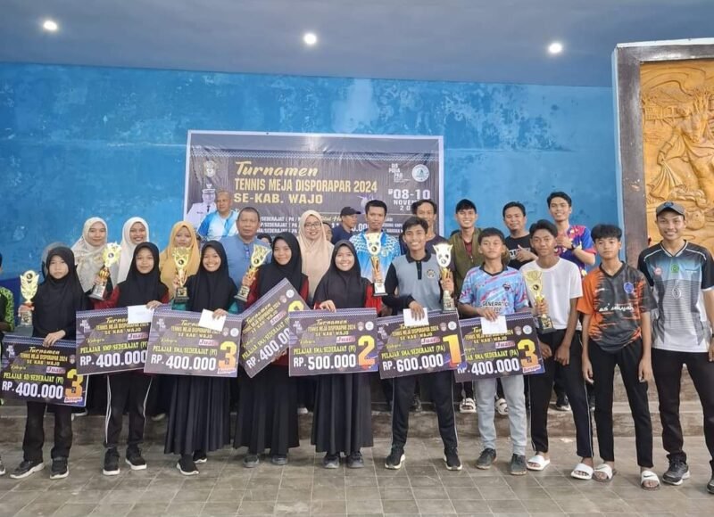 Dua Santriwati MAS As'adiyah Putri Sengkang Raih Juara di Turnamen Tenis Meja Disporapar 2024 Kabupaten Wajo