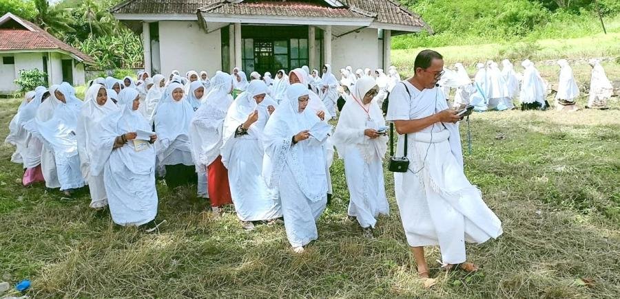 MTs Puteri As'adiyah Gelar Proses Haji dan Umrah
