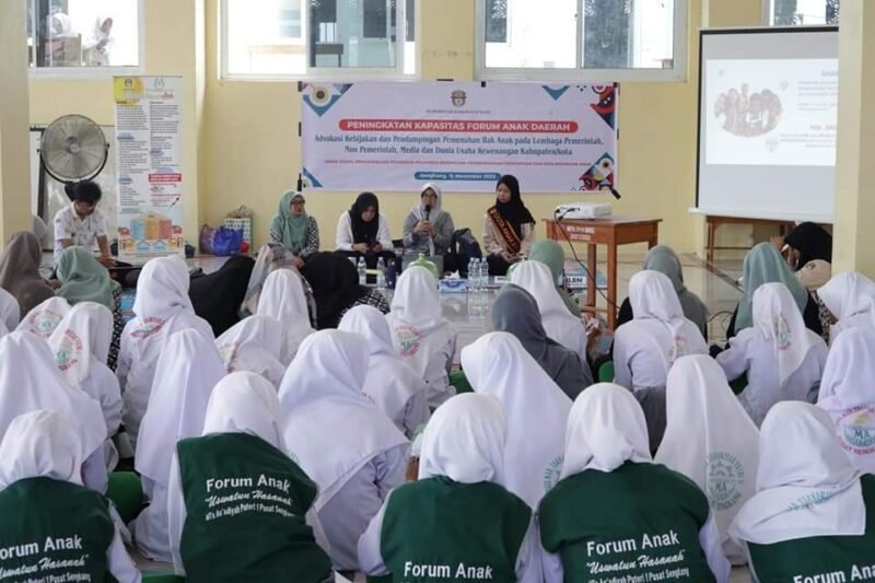Peningkatan Kapasitas Forum Anak Daerah: MTs As'adiyah Putra dan Putri Berperan Aktif dalam Membangun Partisipasi Anak
