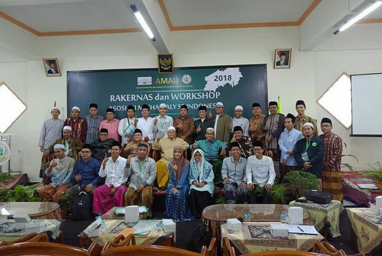 KH. Muhyiddin Tahir Ikuti Rakernas Ma'had Aly Se Indonesia