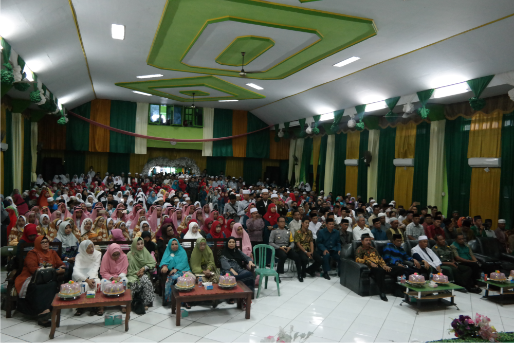 As'adiyah Tamatkan Ribuan Santri