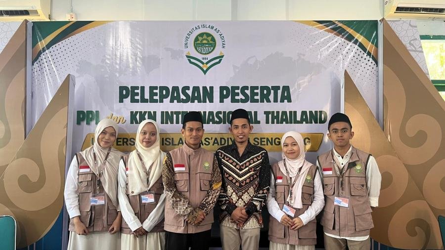 Universitas Islam As'adiyah Lepas Empat Mahasiswa Tadris Bahasa Inggris untuk PPL dan KKN Internasional di Thailand